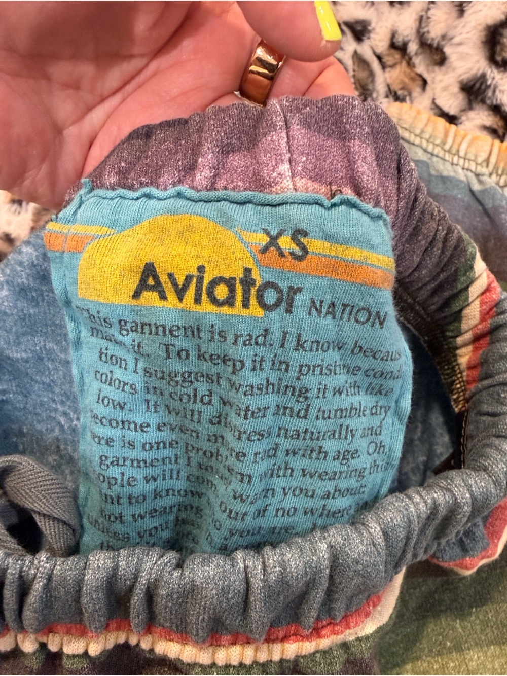AVIATOR NATION XS TULUM SWEATPANTS SOLD OUT SIZE XS - Picture 2 of 2
